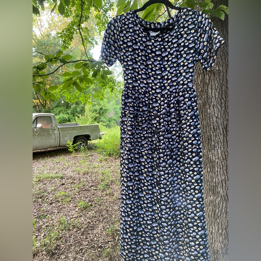 Vintage Floral Button Up Maxi Dress with Tie and Pockets, Size S